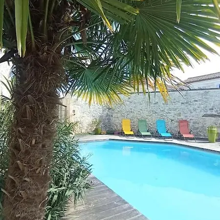 Beau Logis Charentais Du Xixe Et Sa Piscine Villa Mornac