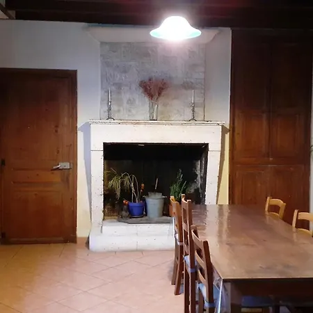 Beau Logis Charentais Du Xixe Et Sa Piscine Villa *